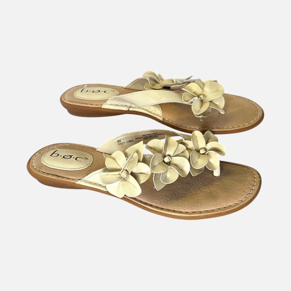 b.ø.c. Born Concept Floral Applique Thong Sandals Womens 8M Cream Boho Comfort